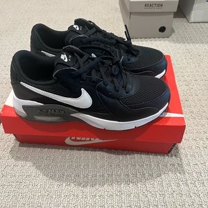Nike air max excee brand new